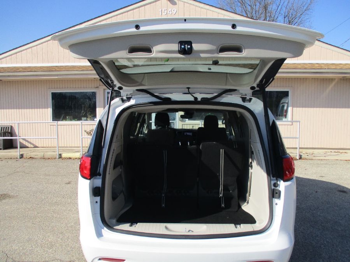 2024 CHRYSLER PACIFICA - Image 14