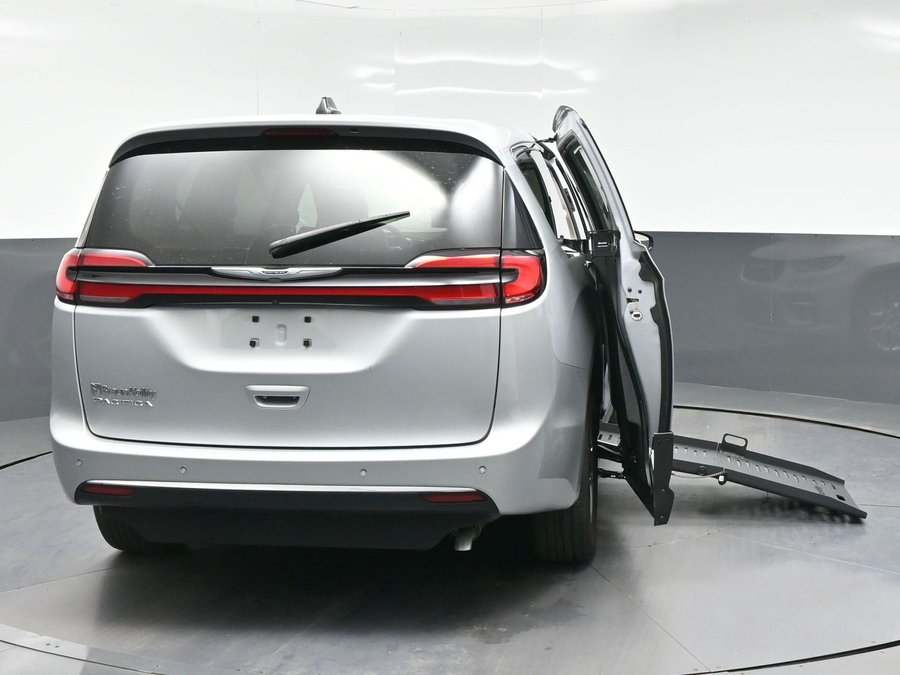 Used 2024 Chrysler Pacifica Touring L - BraunAbility Side Entry Fold Out Manual Ramp