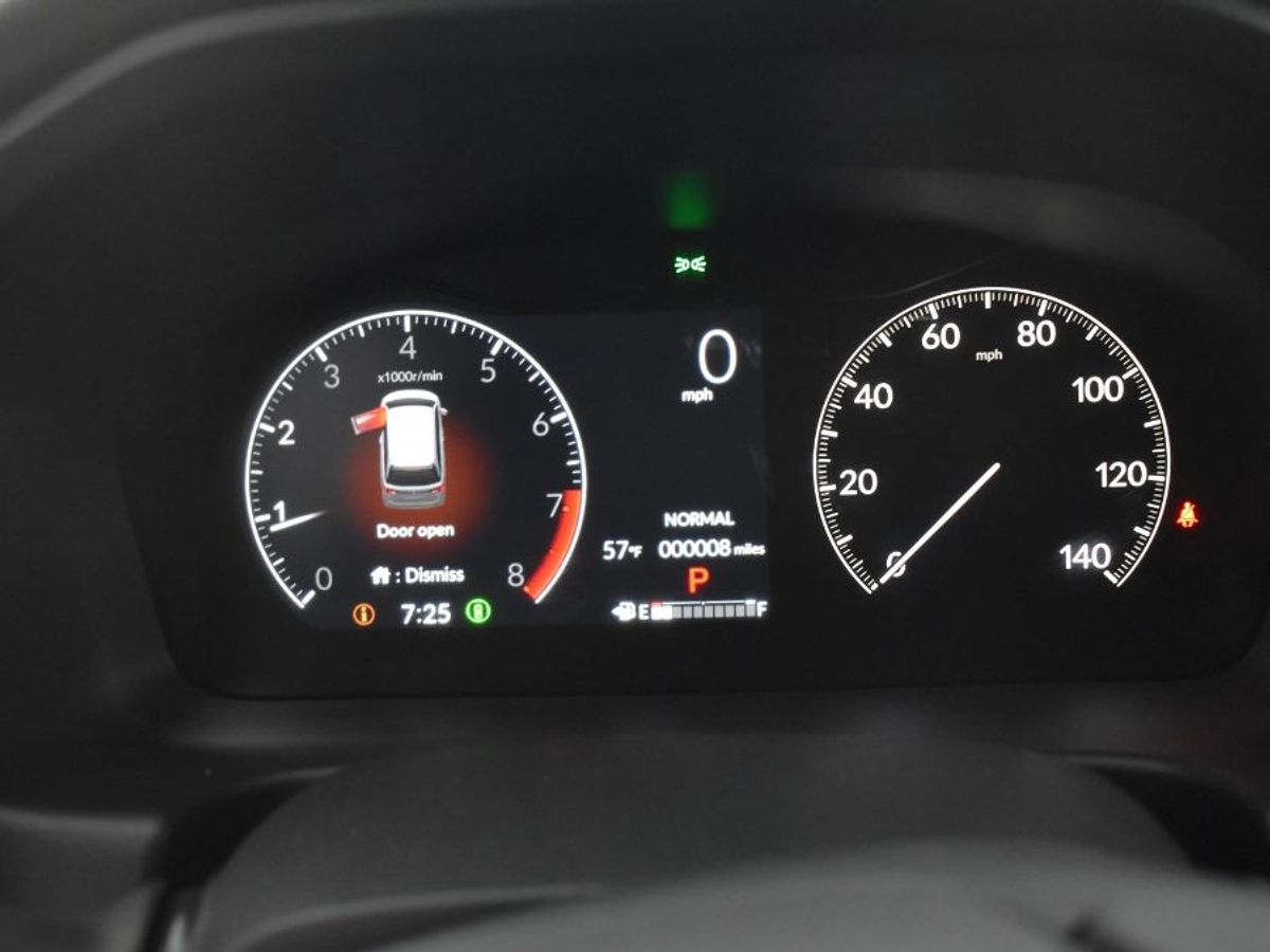 Silver Honda Odyssey image number 15