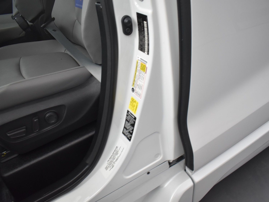 New 2025 Toyota Sienna Hybrid XLE Base - BraunAbility Side Entry Entry Fold Out Automatic Ramp