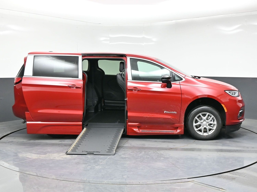 Red Chrysler Pacifica image number 4
