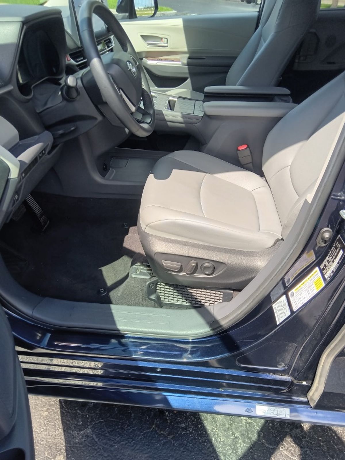 2024 TOYOTA SIENNA - Image 7