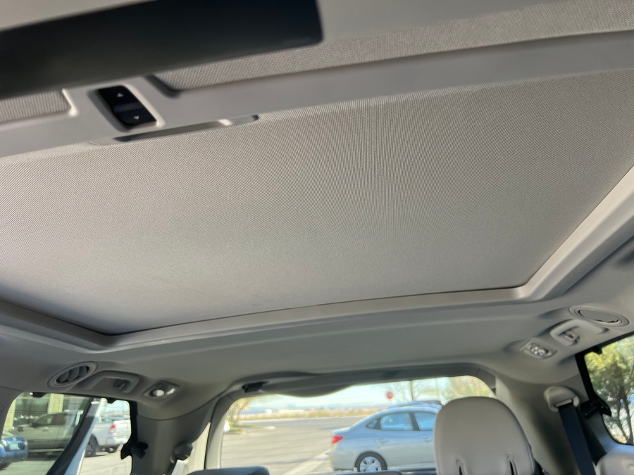 Used 2015 Toyota Sienna Limited - BraunAbility Side Entry Entry In Floor Automatic Ramp