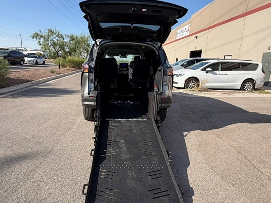 New 2026 Toyota Sienna Hybrid LE - Vantage Mobility Rear Entry Fold Out Manual Ramp