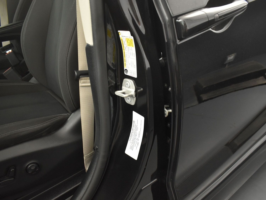 Used 2023 Chrysler Voyager LX - BraunAbility Side Entry Entry Fold Out Automatic Ramp