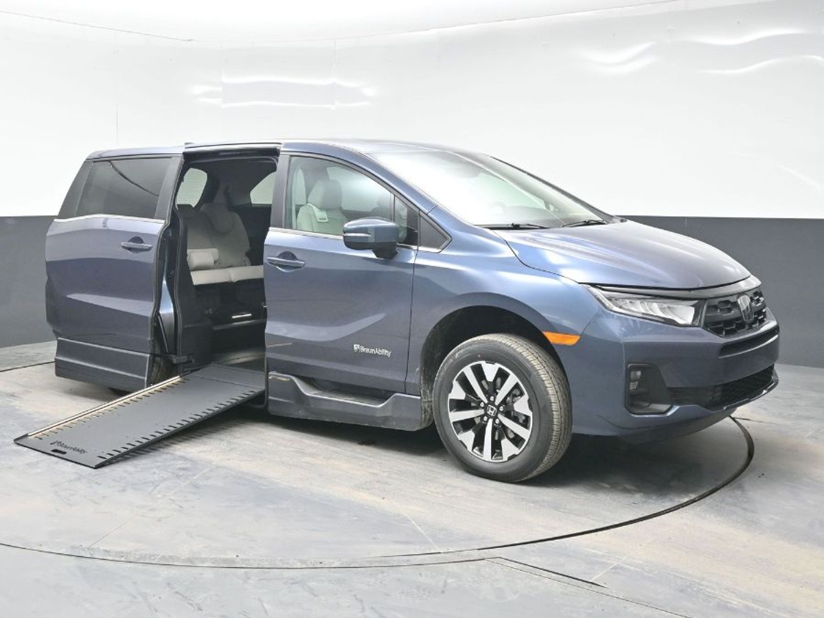 2026 Honda Odyssey EX-L's photo