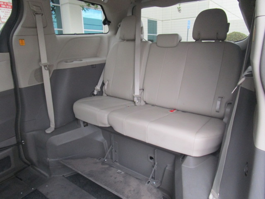 Used 2013 Toyota Sienna XLE Base - VMI Side Entry Entry In Floor Automatic Ramp