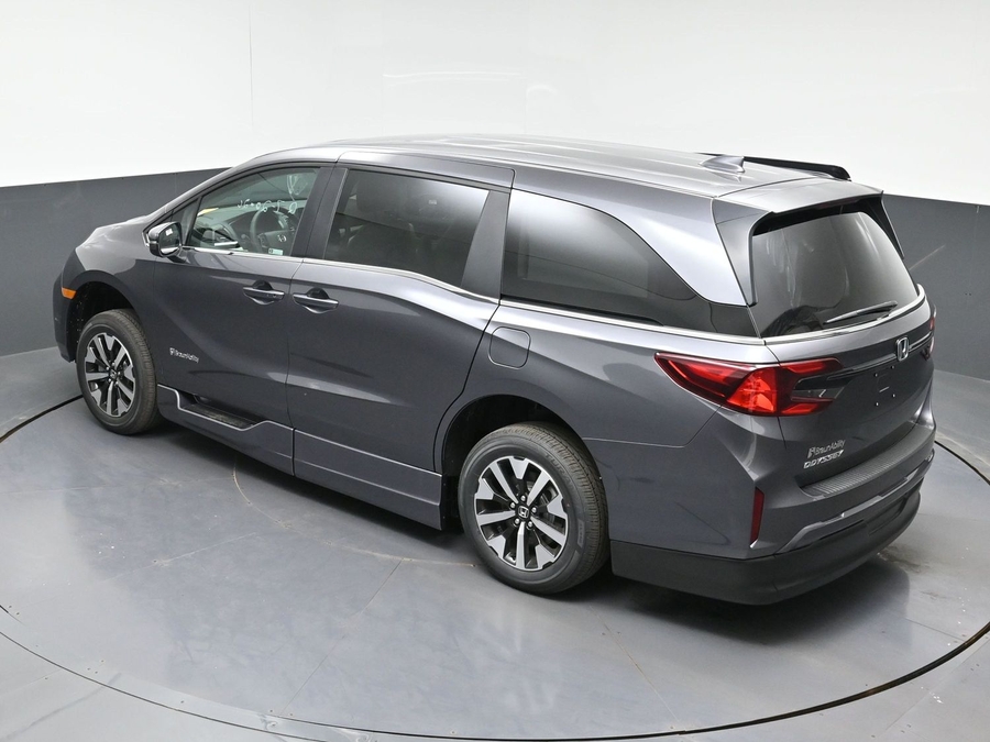 New 2026 Honda Odyssey EX-L - BraunAbility Side Entry In Floor Automatic Ramp