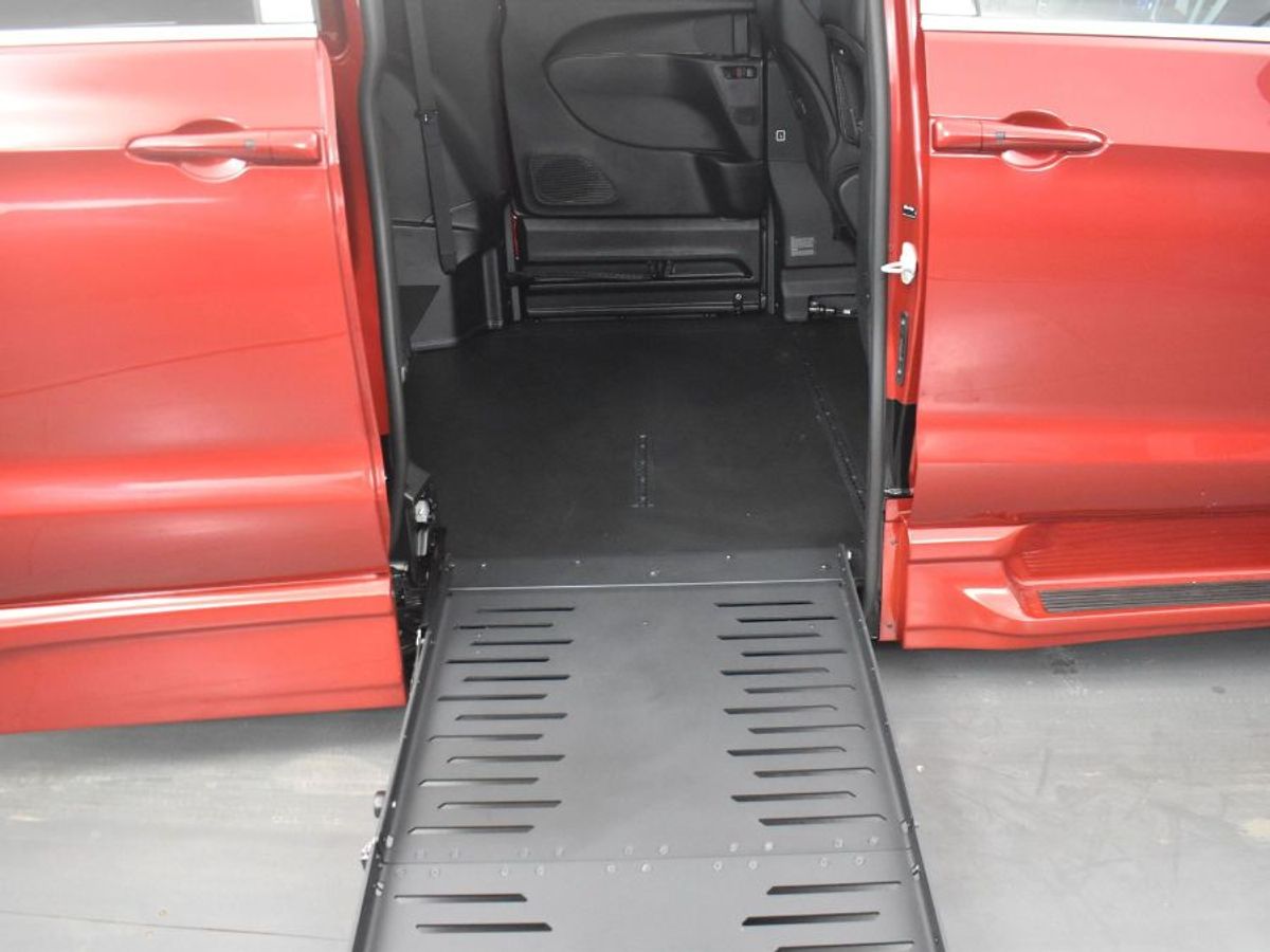 2025 CHRYSLER PACIFICA - Image 12