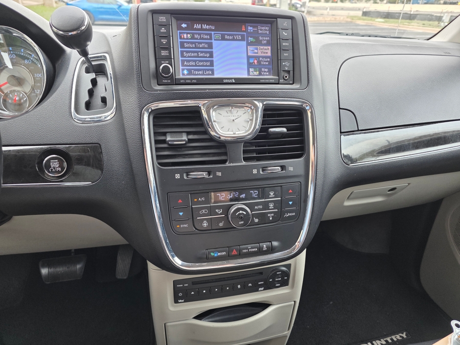 Used 2012 Chrysler Town and Country Touring-L -  Rear Entry Entry Fold Out Manual Ramp