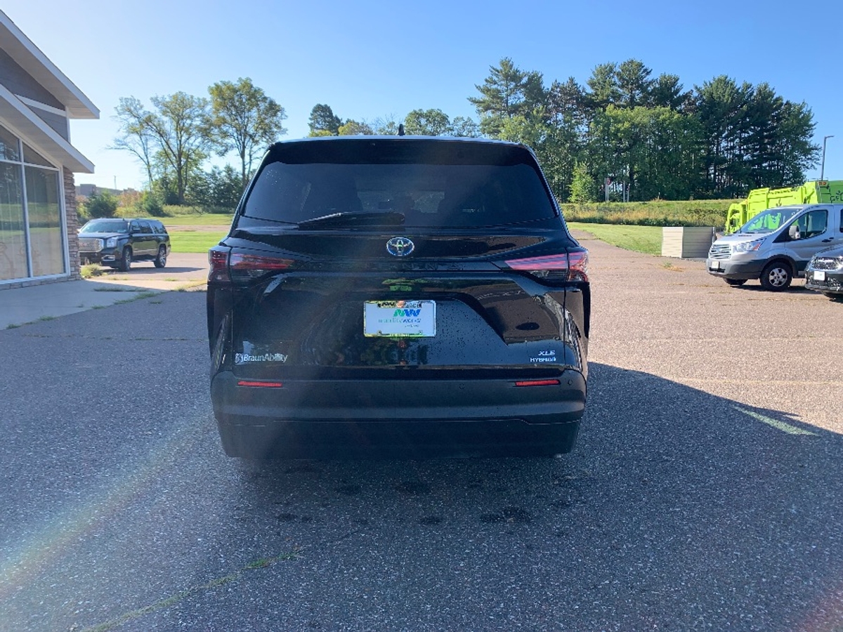 2021 TOYOTA SIENNA - Image 11