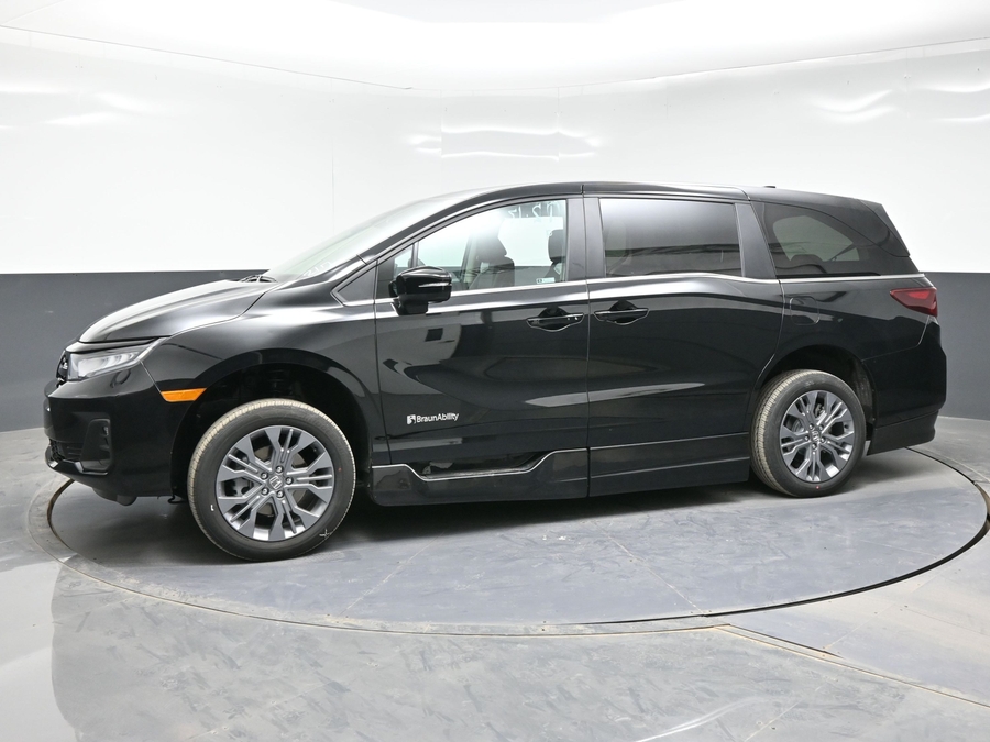 New 2026 Honda Odyssey Touring - BraunAbility Side Entry In Floor Automatic Ramp