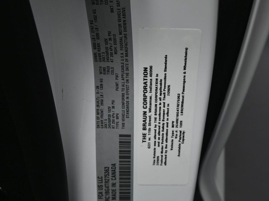 New 2026 Chrysler Pacifica Select Sport - BraunAbility Side Entry Fold Out Automatic Ramp