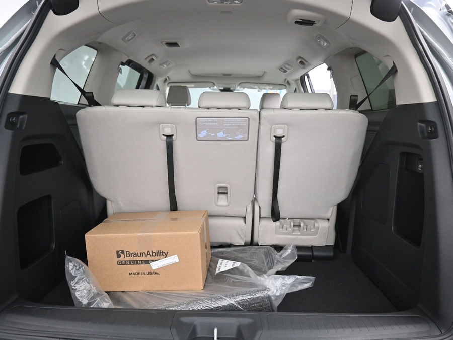 New 2026 Honda Odyssey EX-L - BraunAbility Side Entry Entry In Floor Automatic Ramp