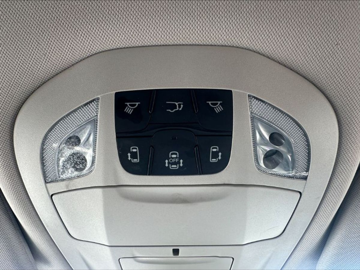 2023 CHRYSLER PACIFICA - Image 20