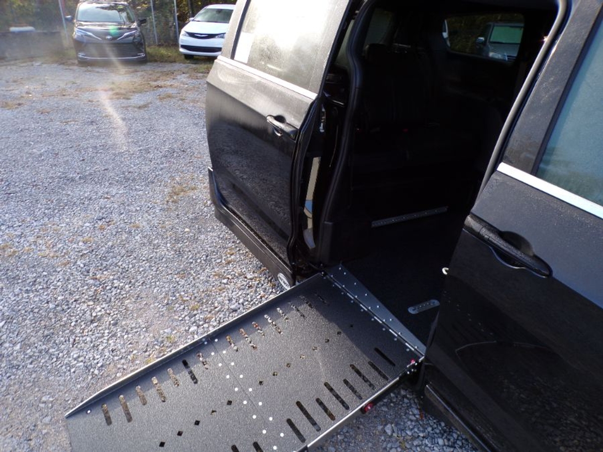 2026 CHRYSLER PACIFICA - Image 18