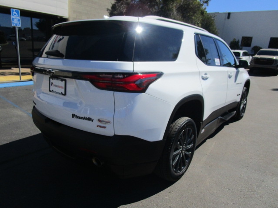 Used 2023 Chevrolet Traverse 2LT RS - BraunAbility Side Entry Entry In Floor Automatic Ramp
