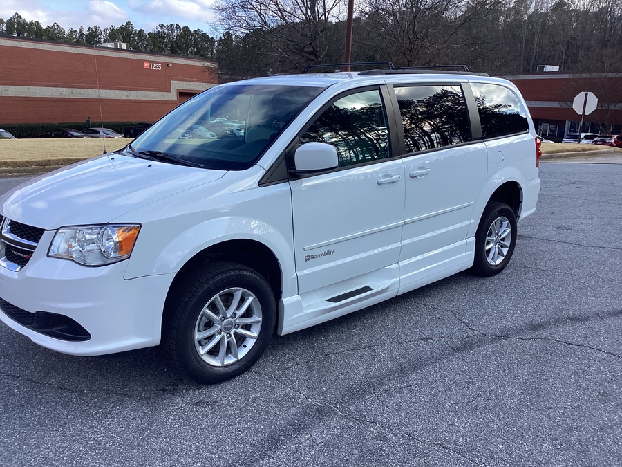 2015 DODGE GRAND CARAVAN - Image 2
