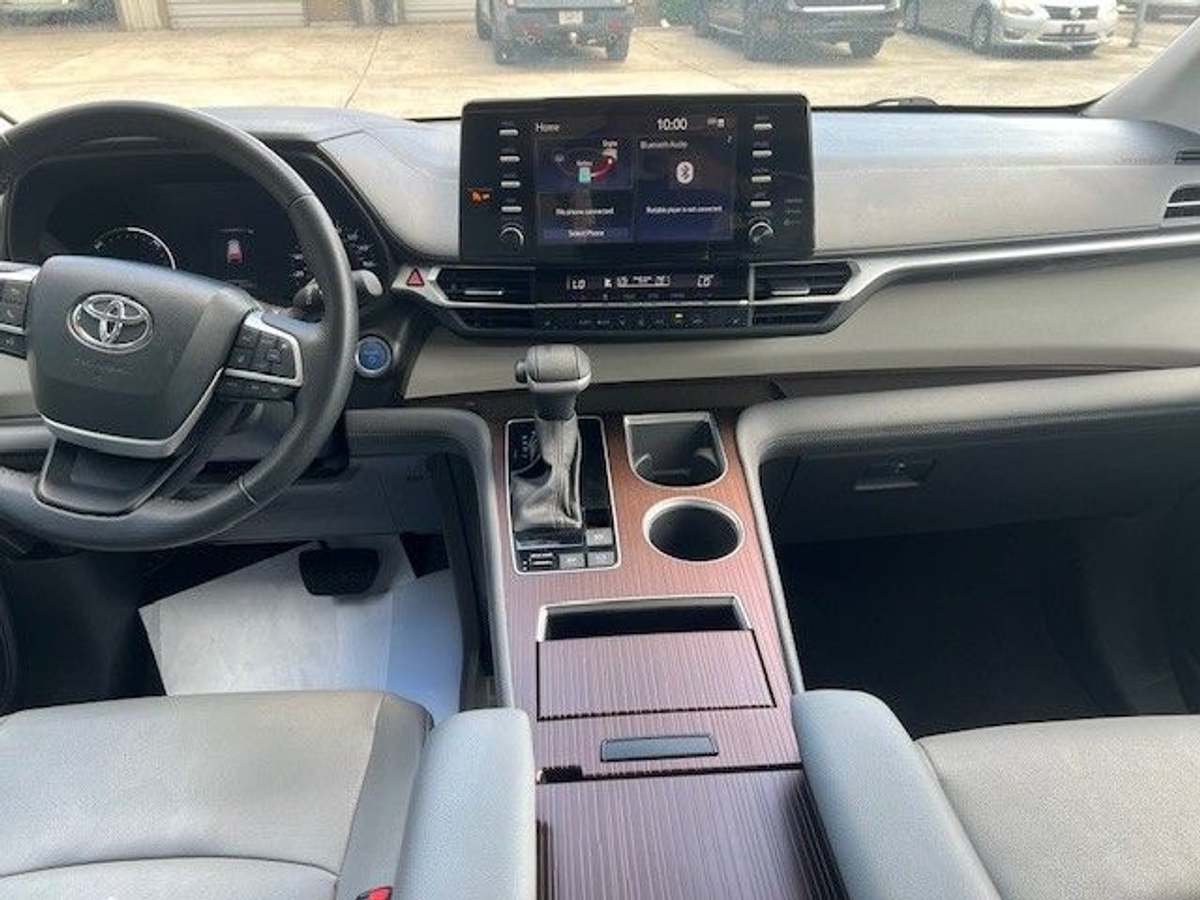 2024 TOYOTA SIENNA - Image 12