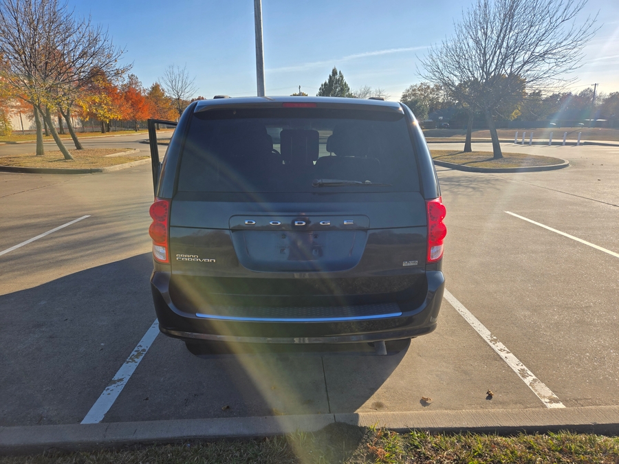Used 2013 Dodge Grand Caravan  -   Entry  Ramp