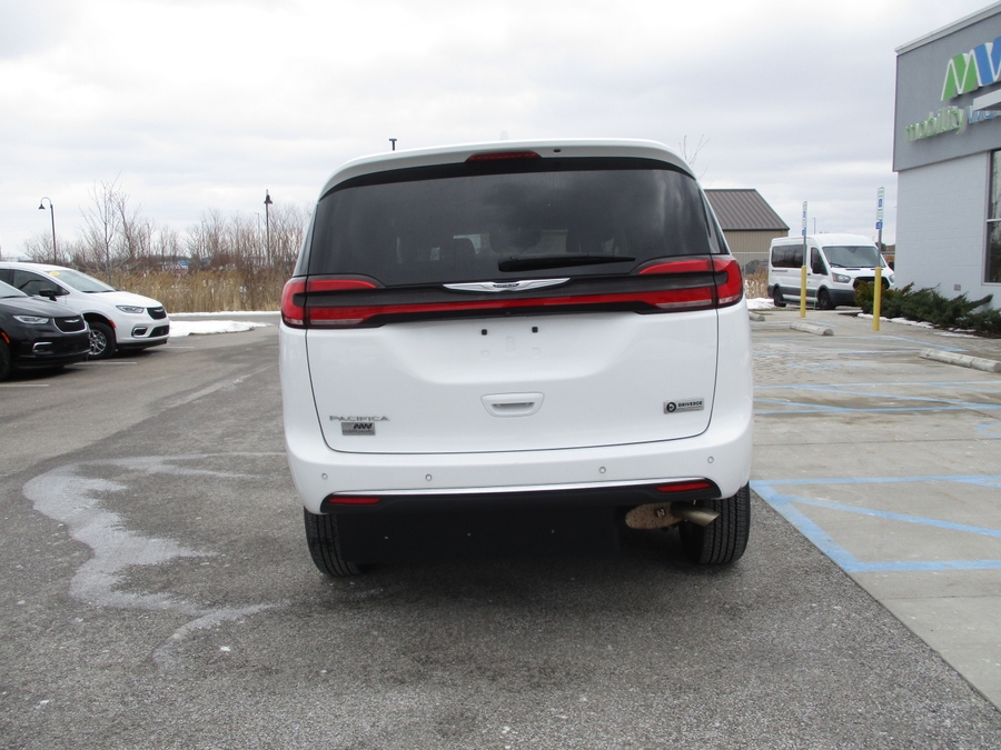 2022 CHRYSLER PACIFICA - Image 5