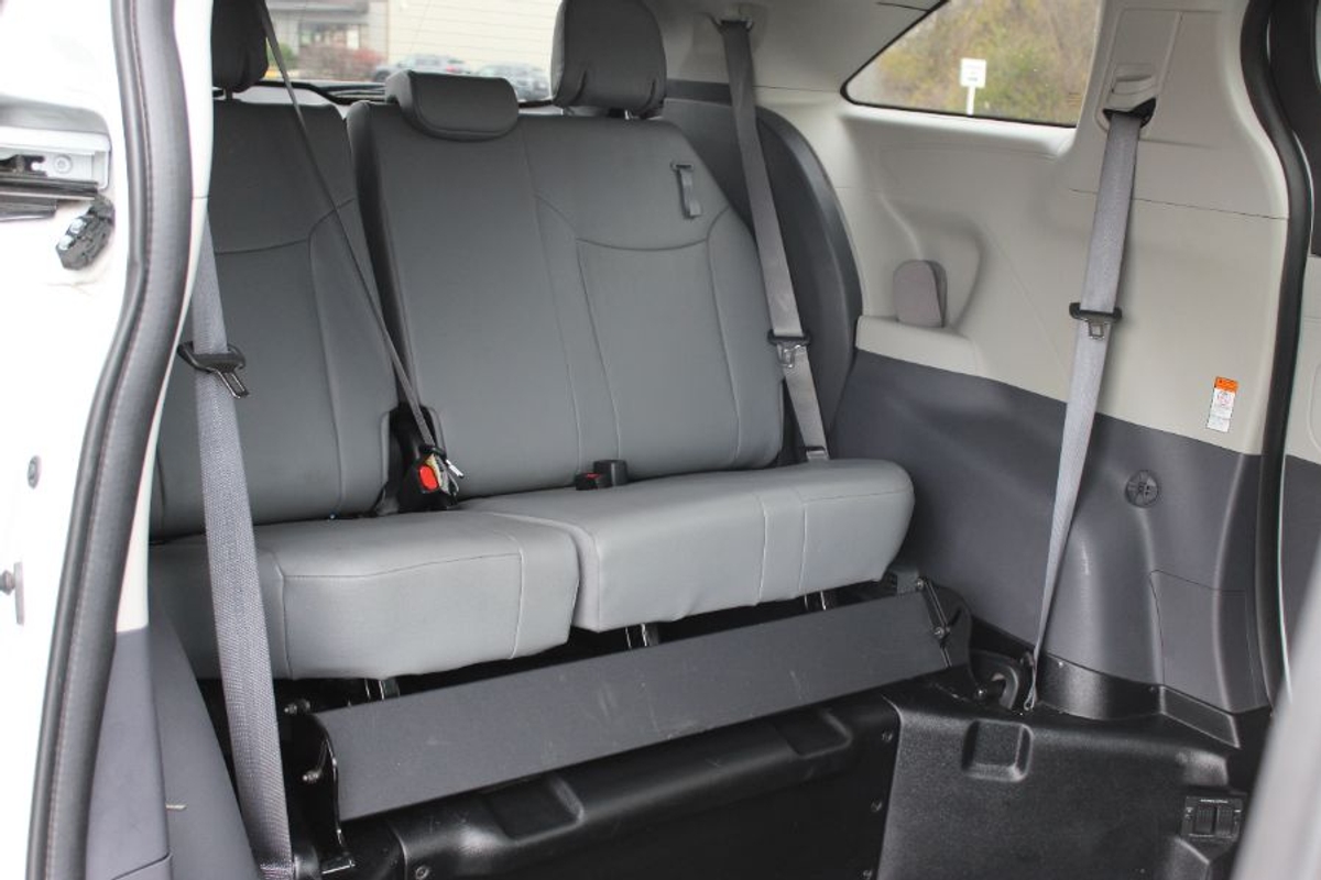 2023 TOYOTA SIENNA - Image 8