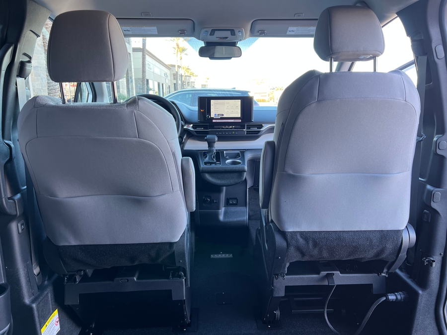 New 2025 Toyota Sienna Hybrid LE AWD - VMI  Entry  Ramp
