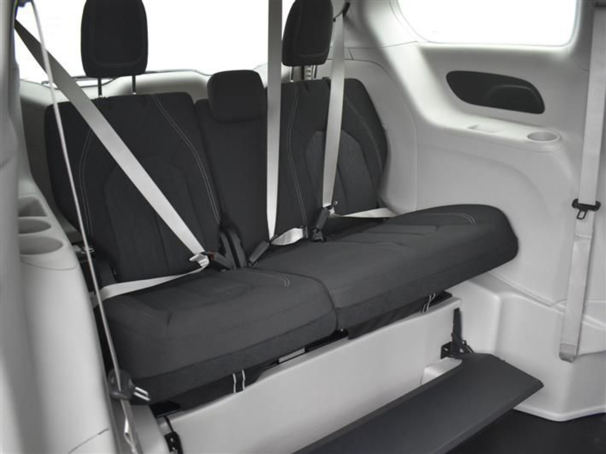 2023 CHRYSLER VOYAGER - Image 10