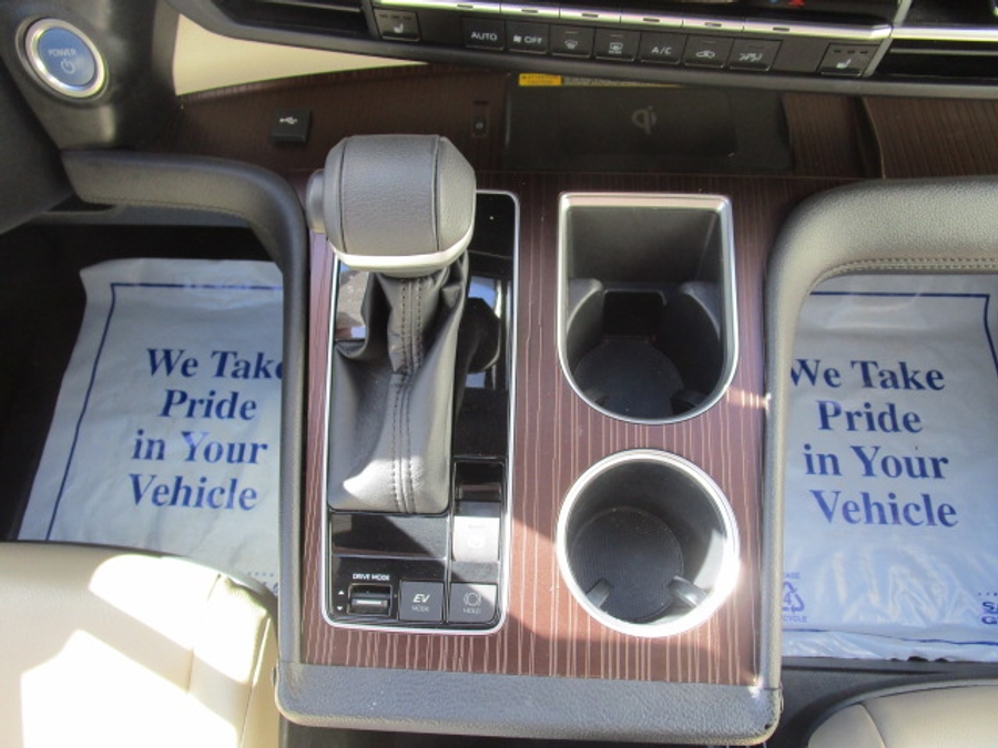 Used 2022 Toyota Sienna Hybrid XLE - VMI Side Entry Entry In Floor Automatic Ramp