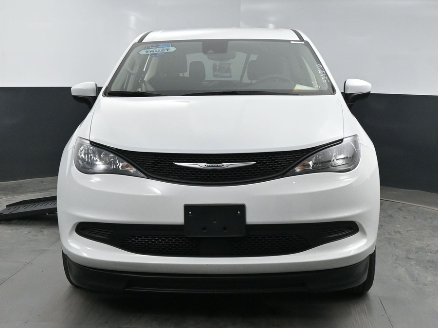 Used 2023 Chrysler Voyager LX - BraunAbility Side Entry Entry Fold Out Automatic Ramp