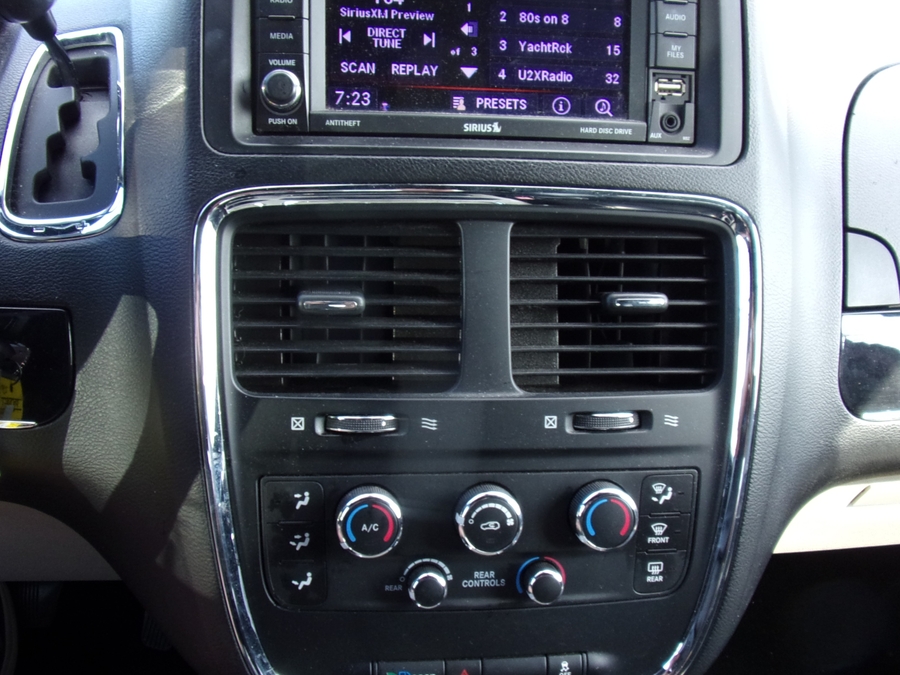 2019 Dodge Grand Caravan SXT - Photo 11