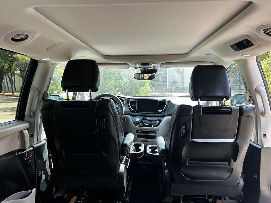 Used 2024 Chrysler Pacifica Touring L - BraunAbility Side Entry In Floor Automatic Ramp