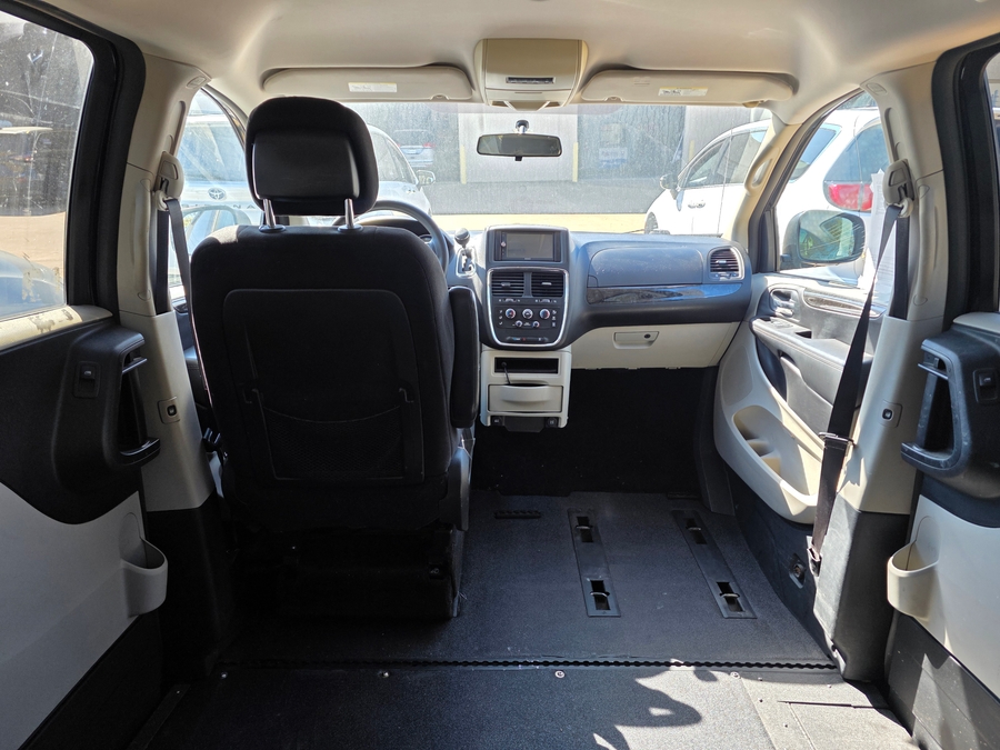 Used 2014 Dodge Grand Caravan SXT - VMI Side Entry Entry In Floor Automatic Ramp