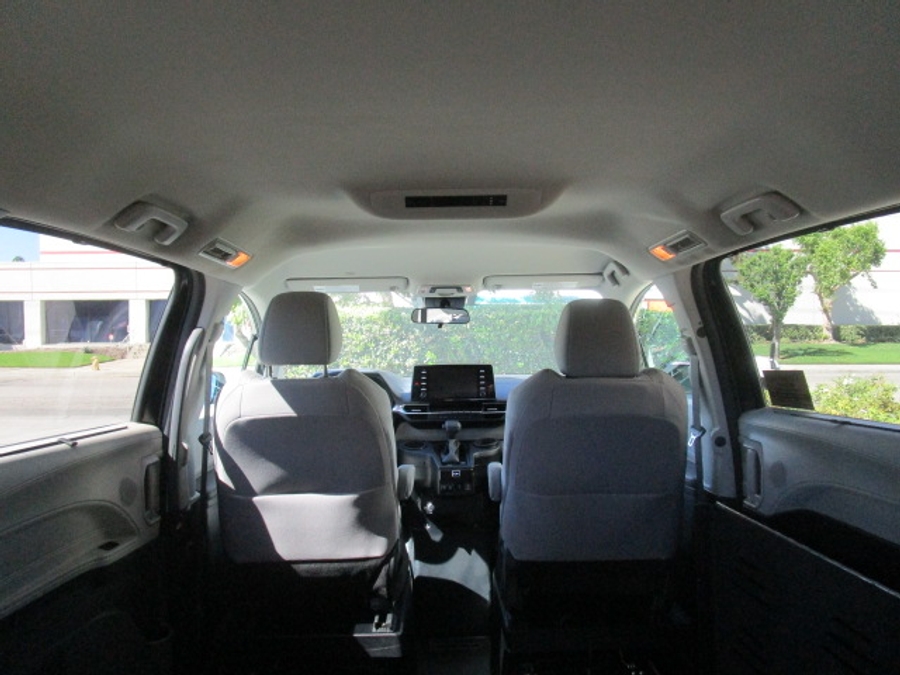 Used 2024 Toyota Sienna Hybrid LE Base - BraunAbility Side Entry Fold Out Automatic Ramp