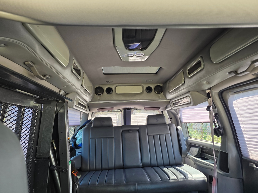Used 2014 GMC Savana Explorer Limited SE - BraunAbility  Entry  Ramp