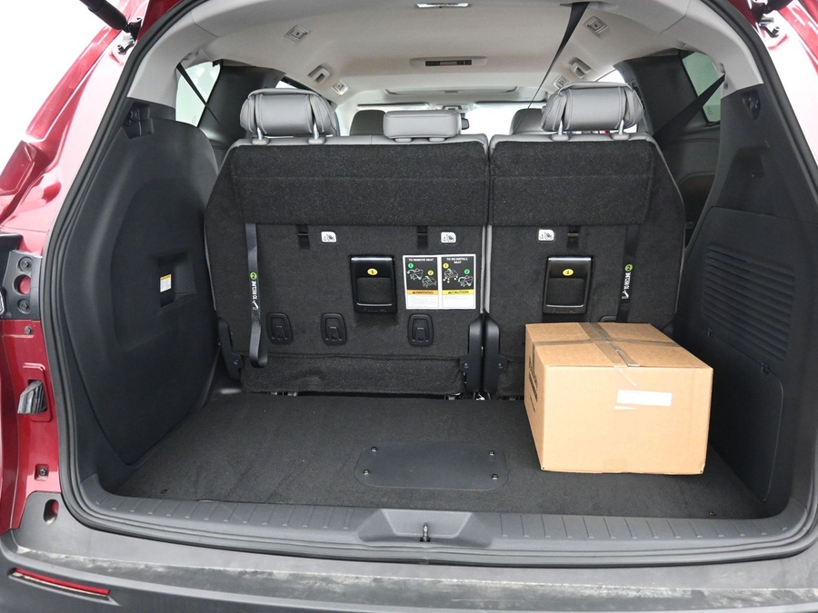 New 2026 Toyota Sienna Hybrid XLE Base - BraunAbility Side Entry In Floor Automatic Ramp