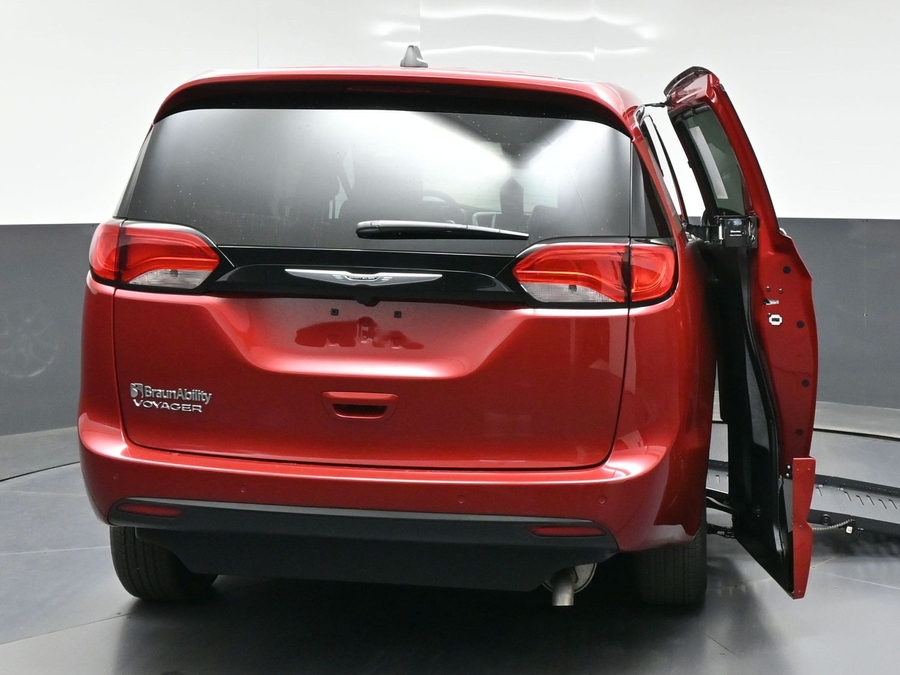 New 2026 Chrysler Voyager LX - BraunAbility Side Entry Fold Out Automatic Ramp