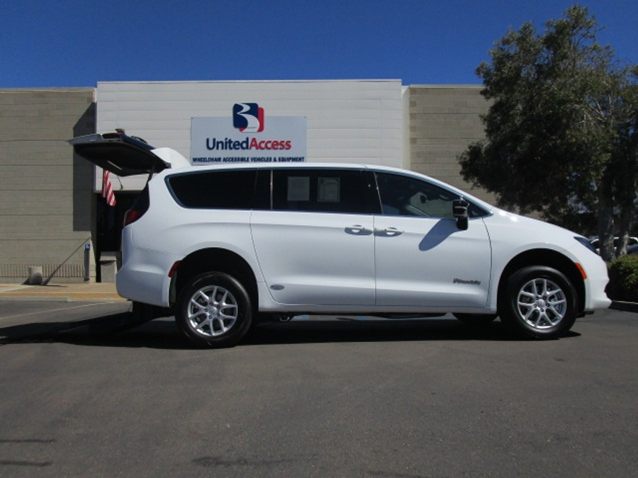 New 2025 Chrysler Voyager LX - BraunAbility Commercial Rear Entry Entry Fold Out Manual Ramp