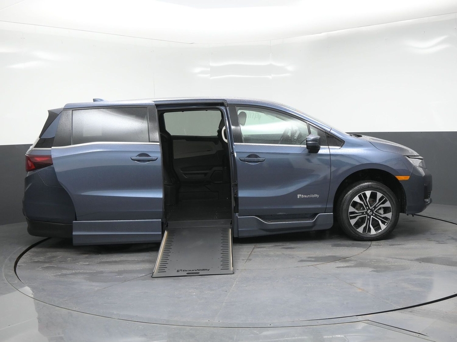 New 2026 Honda Odyssey Elite - BraunAbility Side Entry In Floor Automatic Ramp