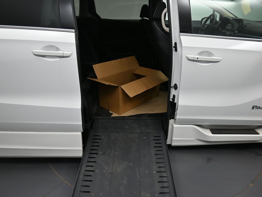 Used 2025 Honda Odyssey Elite - BraunAbility Side Entry In Floor Automatic Ramp