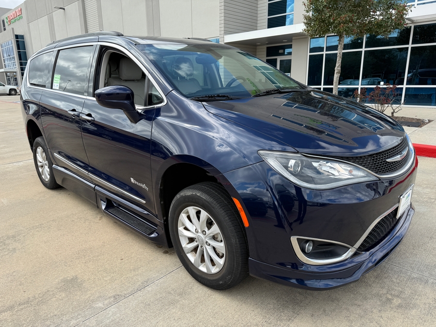 Blue Chrysler Pacifica with Side Entry Automatic In Floor ramp
