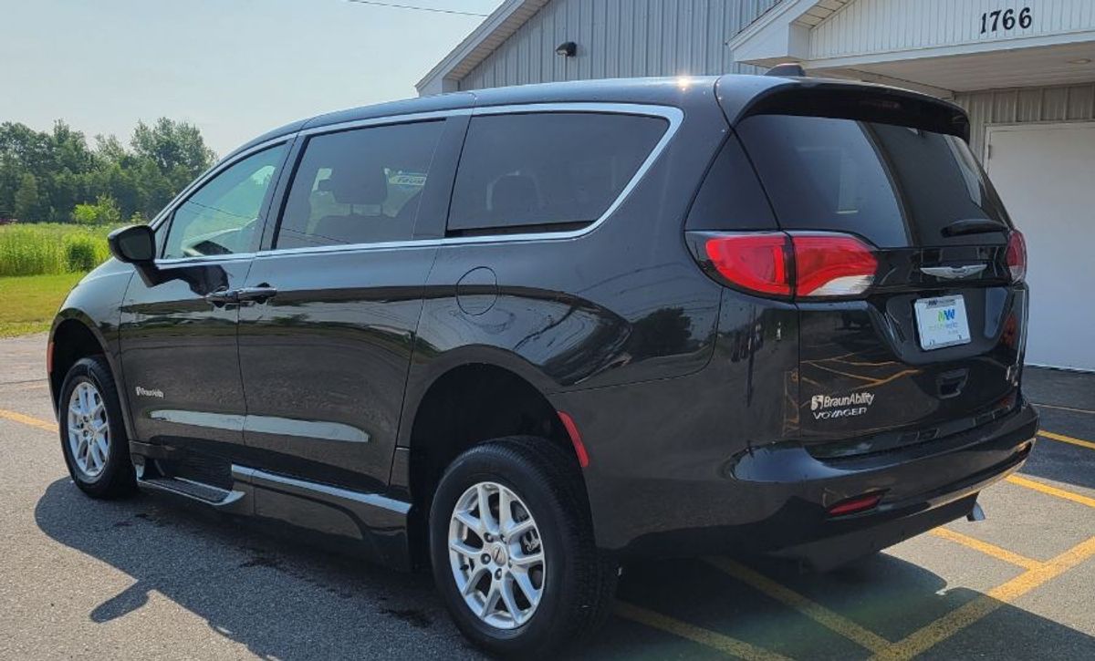 2022 CHRYSLER VOYAGER - Image 9