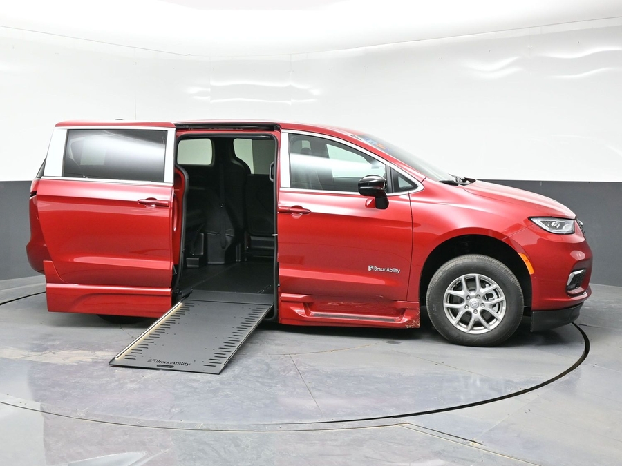 Red Chrysler Pacifica image number 7