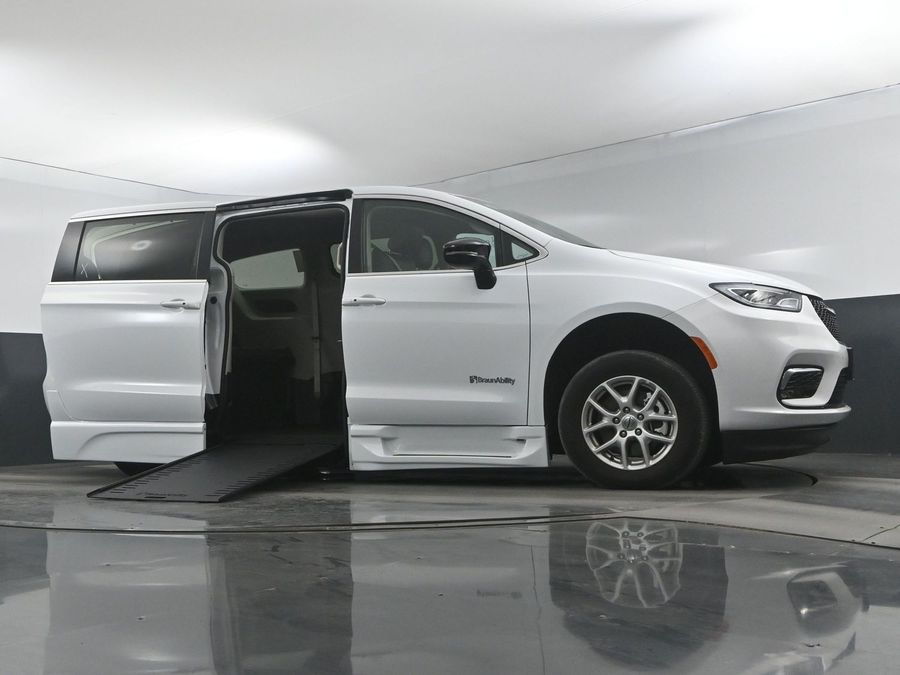 Used 2024 Chrysler Pacifica Touring L - BraunAbility Side Entry Entry In Floor Automatic Ramp