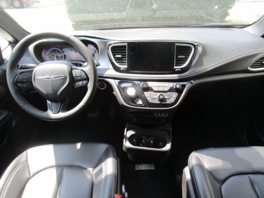 Used 2023 Chrysler Pacifica Touring L - VMI Side Entry Entry In Floor Automatic Ramp