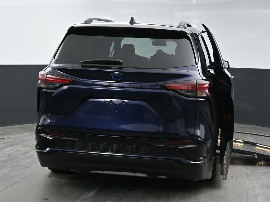 New 2026 Toyota Sienna Hybrid XSE Sport - BraunAbility Side Entry Entry Fold Out Automatic Ramp