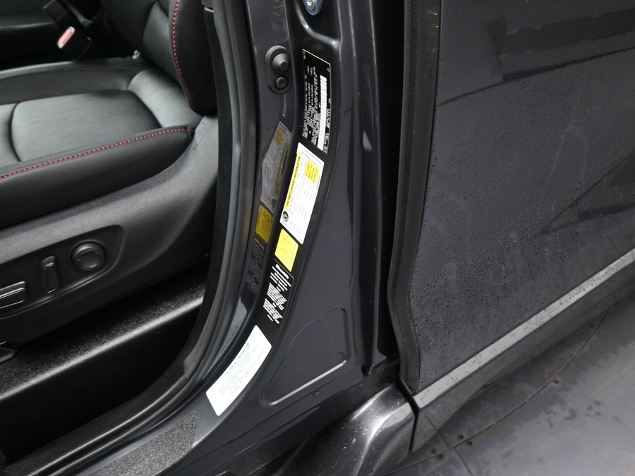 New 2025 Toyota Sienna Hybrid XSE Sport - BraunAbility Side Entry Entry In Floor Automatic Ramp
