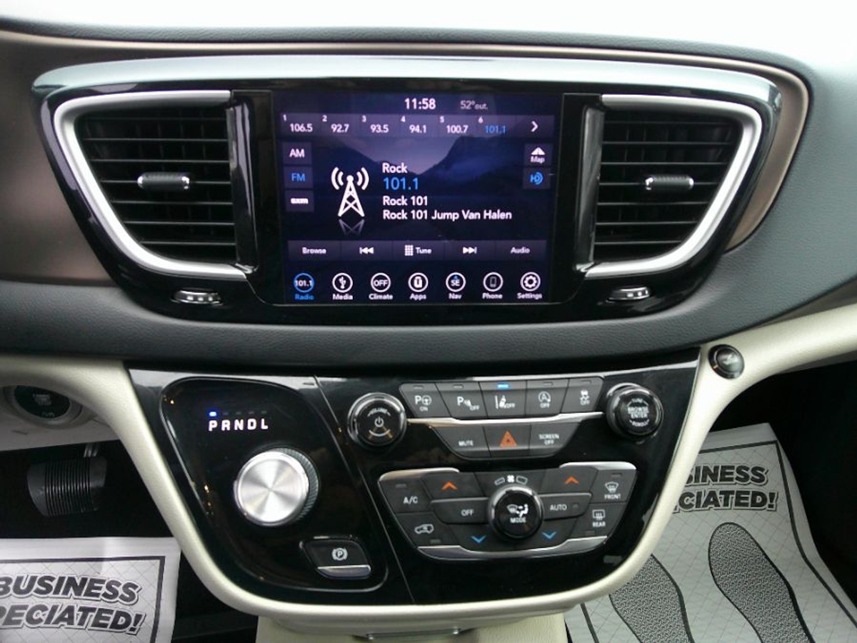 2019 CHRYSLER PACIFICA - Image 14