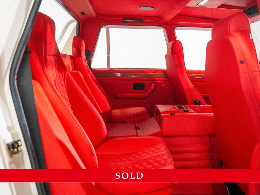 1990 Lamborghini LM002