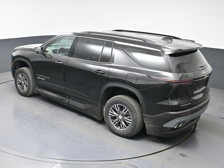 New 2026 Chevrolet Traverse 1LT - BraunAbility Side Entry Entry In Floor Automatic Ramp